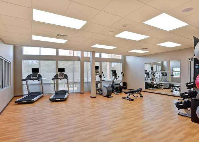 Courtyard By Marriott Long Island Islip/Courthouse Complex