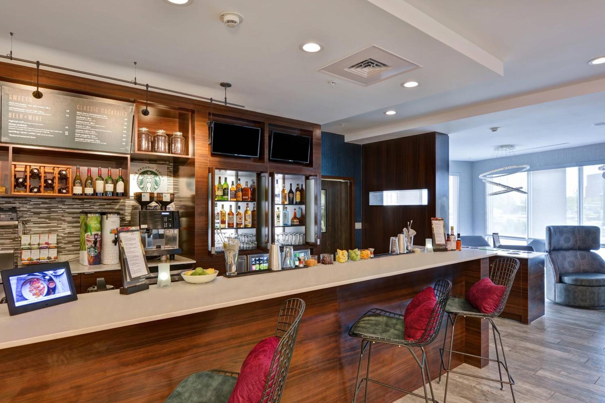 Hotel Courtyard By Marriott Long Island Islip/courthouse Complex 3*