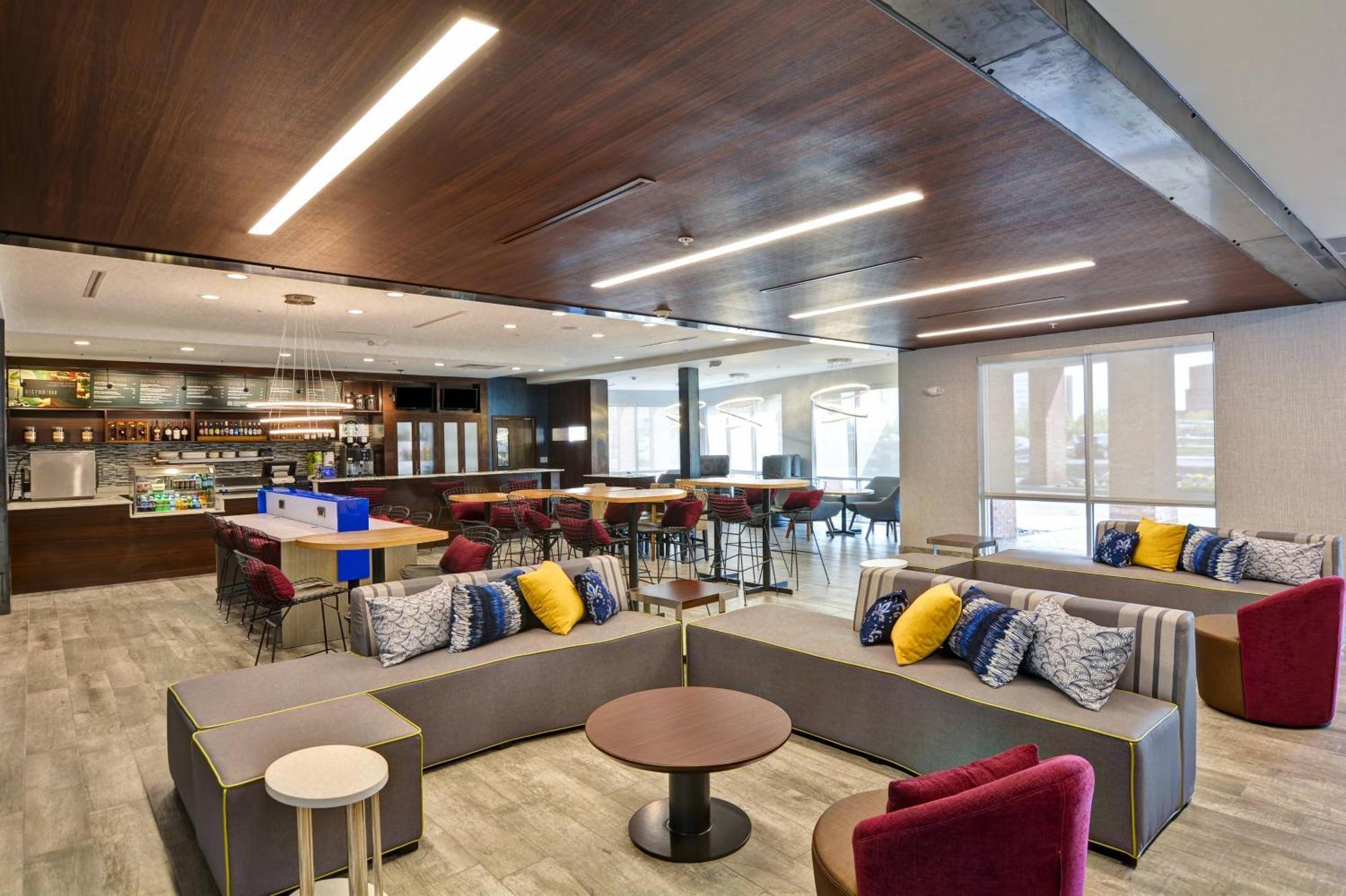 Courtyard By Marriott Long Island Islip/courthouse Complex Central Islip